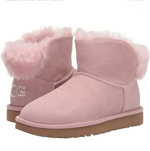 light pink uggs